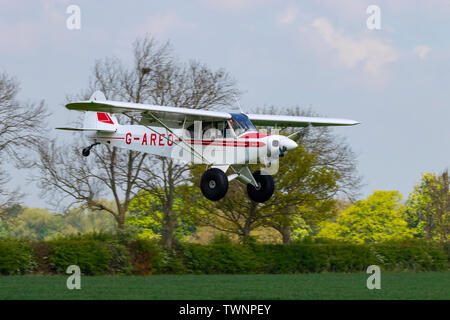 Piper PA-18-150 Super Cub G-AREO Foto Stock