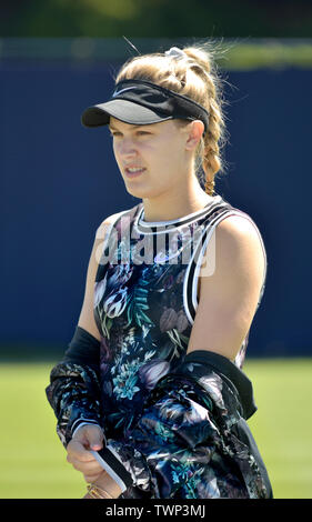 Eugenie Bouchard (possono) giocando nel primo turno di qualificazione della Valle di natura internazionale, Devonshire Park, Eastbourne, Regno Unito. Il 22 giugno 2019 Foto Stock