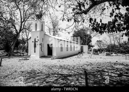 Una vecchia chiesa in Nkhota-Kota, Malawi Foto Stock