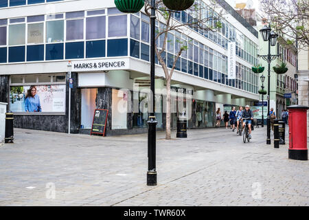 La Marks & Spencer Department Store, Main Street, Gibilterra Foto Stock
