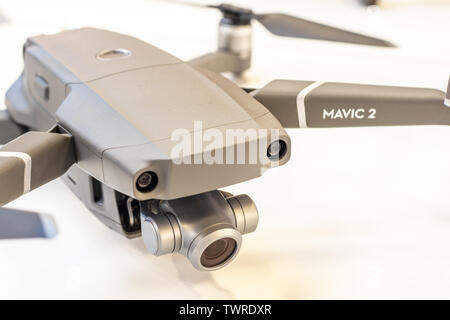 Berlino, Aug 2018, DJI fuchi Mavic 2 Zoom, veicoli aerei senza equipaggio UAV, DJI stand fieristico, innovazioni globali mostrano IFA 2018, Foto Stock