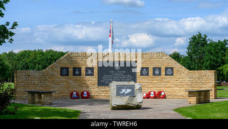 Atlantico sud medaglia Associazione Memorial presso il National Memorial Arboretum, Alrewas, Staffordshire, England, Regno Unito Foto Stock