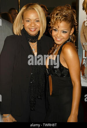 Christina Milian, 12-10-2003 Love Dont costano una cosa di Premiere, per uso Ediitorial Only-All diritti riservati Photo credit: SBM / PictureLux Riferimento File # 33790-3102SMBPLX Foto Stock