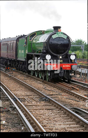 61306 Mayflower sull'esecuzione inaugurale della Royal Windsor vapore Express il 4 giugno del 2019. Foto Stock