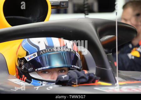 Le Castellet, Var, Francia. Il 23 giugno, 2019. La Red Bull Racing Driver PIERRE GASLY (FRA) in azione durante la gara di Formula Uno francese Grand Prix al circuito del Paul Ricard a Le Castellet - Francia.Lewis Hamilton ha vinto il francese Grand Prix Credit: Pierre Stevenin/ZUMA filo/Alamy Live News Foto Stock