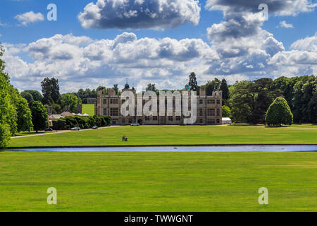 Audley End House e giardini vicino a Saffron Walden, Essex, Inghilterra, Regno Unito, GB Foto Stock