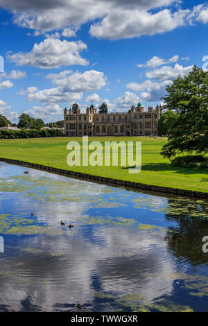 Audley End House e giardini vicino a Saffron Walden, Essex, Inghilterra, Regno Unito, GB Foto Stock