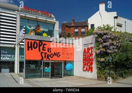 UK,South Yorkshire,Sheffield,Millennium Gallery Foto Stock