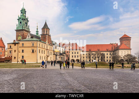 A Cracovia, Polonia - 3 Febbraio 2019: vista alla cattedrale di Wawel, Royal Castle area, Cracovia, Sito Patrimonio Mondiale dell'UNESCO, Polonia, Europa Foto Stock