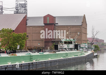 Navi ancorate sul Calumet River Foto Stock