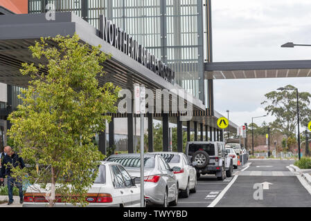 Foresta francese, Syd. Aust giugno 2019: L'ospedale Northern Beaches, recentemente aperto, ricomincia a leggere dopo la rimozione della parte del corpo sbagliata durante l'intervento chirurgico. Foto Stock