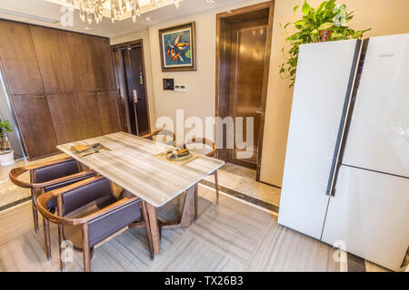 La progettazione degli spazi interni della camera di modello della moderna Home Ristorante Foto Stock