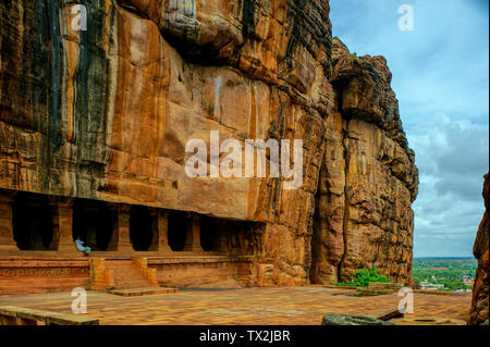 07 giu 2008-grotta templi di BADAMI Chalukyan re Mangalesa (593610 A.D.)-Karnataka-INDIA Foto Stock