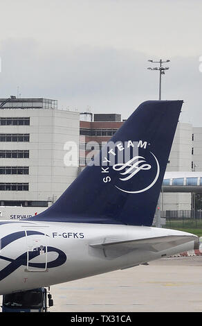 Il team Sky Air France , aereo Aeroporto Roissy Charles de Gaulle, Parigi, Francia Foto Stock