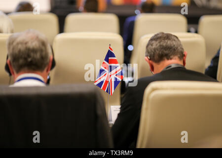 Dettagli con la bandiera del Regno Unito nel corso di una conferenza dei funzionari dell' Unione europea Foto Stock