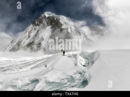 Il Nepal, Solo Khumbu, Everest, gli alpinisti al Western Cwm Foto Stock