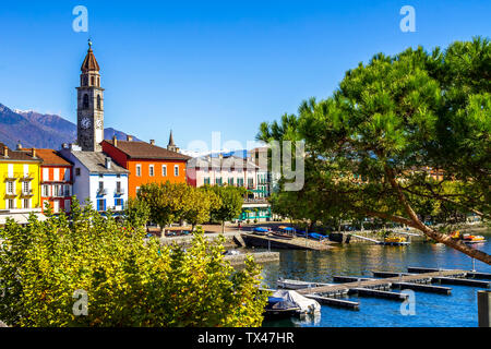 I pontili del Lago Maggiore, Ascona, Ticino e Svizzera Foto Stock