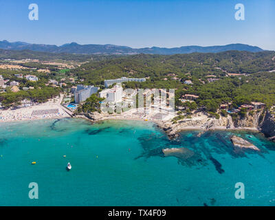 Spagna, Maiorca, Costa de la Calma, veduta aerea Peguera con alberghi e spiagge Foto Stock