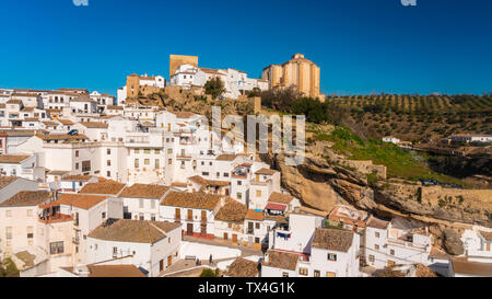 Spagna, Andalusia, Provincia di Cadice, a Setenil de las Bodegas Foto Stock