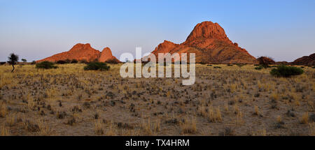 Africa, Namibia, Erongo Provincia, vista panoramica di Spitzkoppe Foto Stock