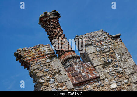 Una vista delle mura del castello di Framlingham Foto Stock