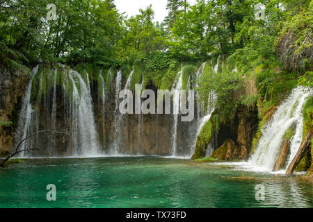 Galovacki Buk cascata, il Parco Nazionale dei Laghi di Plitvice, Croazia Foto Stock