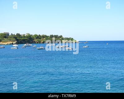 Vista di Agia Pelagia , Creta, Grecia da sud-est. Foto Stock