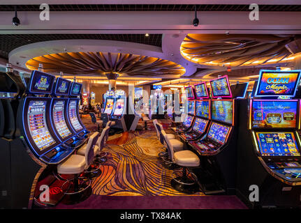 Il gioco d'azzardo Slot Machines nel Casino di SLS, SLS Hotel, Las Vegas, Nevada, STATI UNITI D'AMERICA Foto Stock