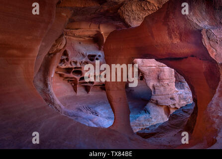 Windstone Arch, la Valle del Fuoco del parco statale, Nevada, STATI UNITI D'AMERICA Foto Stock