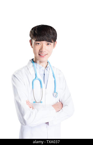 Bel giovane uomo asiatico medico lavorando su sfondo bianco Foto Stock