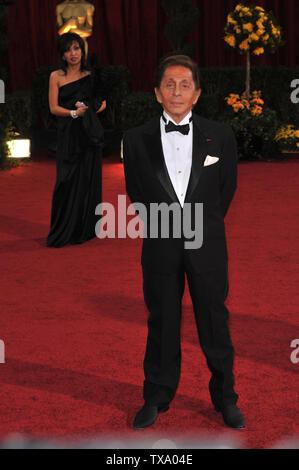 LOS ANGELES, CA. 22 febbraio 2009: Valentino al 81st Academy Awards il Kodak Theatre, Hollywood. © 2009 Paul Smith / Featureflash Foto Stock