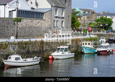 Castletown,Isle of Man, 16 giugno 2019. Castletown Harbor è un porto del patrimonio costituito da esterno e interno porti di essiccazione Foto Stock