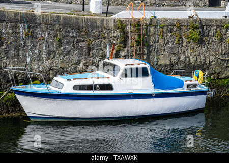 Castletown,Isle of Man, 16 giugno 2019. Castletown Harbor è un porto del patrimonio costituito da esterno e interno porti di essiccazione Foto Stock