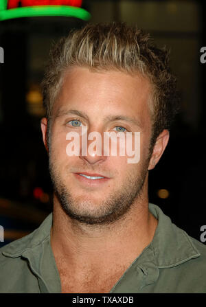 Scott Caan presso la prima mondiale di "camminare alto' a Grauman's Mann Chinese Theatre a Hollywood, CA. La manifestazione ha avuto luogo lunedì, 29 marzo 2004. Foto di: SBM / PictureLux - Riferimento File # 33790-3538SMBPLX Foto Stock