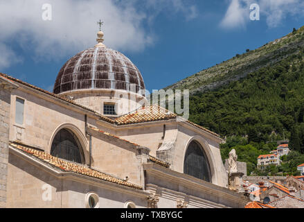 Dettagli del tetto di San Biagio Chiesa nel paese vecchio di Dubrovnik Foto Stock