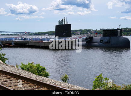 Submarine Force Museum, Groton CT USA, Giu 2019. Il primo al mondo nucleare sottomarino alimentato la USS Nautilus è parte del Submarine Force Museum. Foto Stock