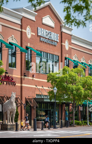 Barnes & Noble librai presso il centro commerciale Mall of Georgia in Buford, Georgia, appena fuori di Atlanta. (USA) Foto Stock