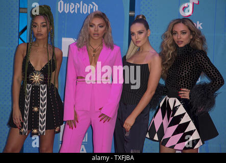 (Da l a r) Leigh-Anne Pinnock, Jesy Nelson, Perrie Louise Edwards e Jade Thirlwall poco Mix di arrivare a MTV Europe Music Awards a Bilbao, in Spagna il 4 novembre 2018. Foto di Sven Hoogerhuis/UPI Foto Stock