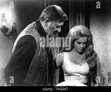 Il treno ladri Anno : 1973 USA Direttore : Burt Kennedy John Wayne, Ann-Margret Foto Stock