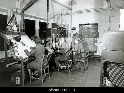 Sala operativa della catena costiera del British stazioni radar chiamato 'Chain Home'. 1940 Foto Stock