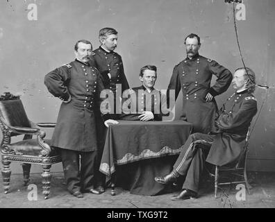Generale dell Unione Philip Sheridan, in piedi a destra e il suo staff ufficiali durante la Guerra Civile Americana 1860-65. Foto Stock