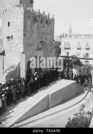 Allenby generale a Gerusalemme (Palestina), 11 dicembre 1917. Allenby e Borton Pasha presso la Cittadella. Nella I Guerra Mondiale Allenby ordinò l'Egiziano forza expeditionary in Palestina e in Siria. Foto Stock