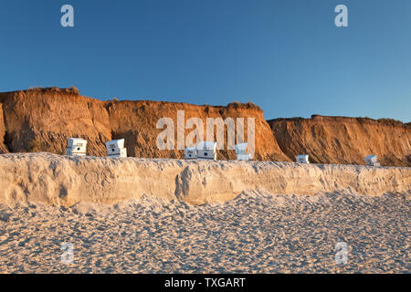 Geografia / viaggio, Germania, Schleswig-Holstein, sedia da spiaggia a scogliera rossa, Kampen, isola Sylt, diritti aggiuntivi-clearance-Info-non-disponibile Foto Stock