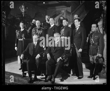 Fotografia del Presidente John Calvin Coolidge (1872-1933) degli Stati Uniti e Presidente Gerardo Machado (1871-1939) di Cuba a Washington DC. Datata 1927 Foto Stock