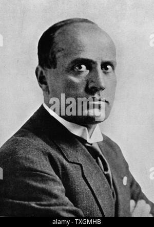 Ritratto di Benito Mussolini (1883-1945), "Il Duce', Italiano dittatore fascista Foto Stock
