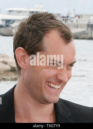 Attore Jude Law arriva a un photocall per il film "Il giorno dopo la pace' durante la 61annuale di Cannes Film Festival di Cannes, Francia il 19 maggio 2008. (UPI foto/David Silpa) Foto Stock