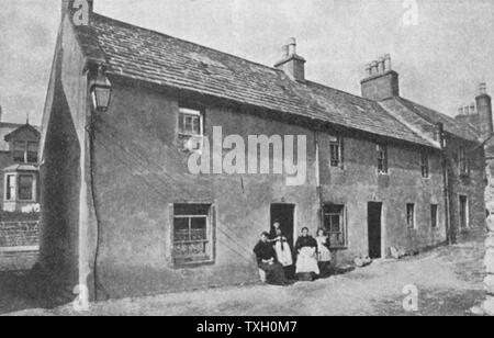 James Matthew Barrie (1860-1937) Scottish drammaturgo e romanziere; 'Peter Pan', 'l'ammirevole Crichton', 'Qualità Street' tra le sue opere più conosciute. Casa a Kirriemuir, Angus, dove Barrie è nato e che funzioni nel romanzo autobiografico di 'una finestra in Thrums', 1889 Foto Stock