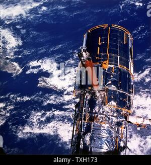 Telescopio Spaziale Hubble sopra la terra. Fotografia della NASA. Foto Stock