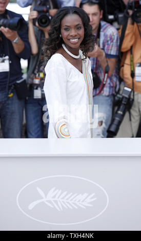 Diaryatou Daff arriva a un photocall per il film 'Biutiful' alla 63a edizione annuale internazionale di Cannes Film Festival di Cannes, Francia il 17 maggio 2010. UPI/David Silpa Foto Stock