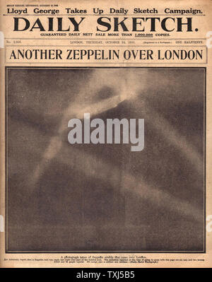 1915 Daily Sketch front page Zeppelin raid su Londra Foto Stock